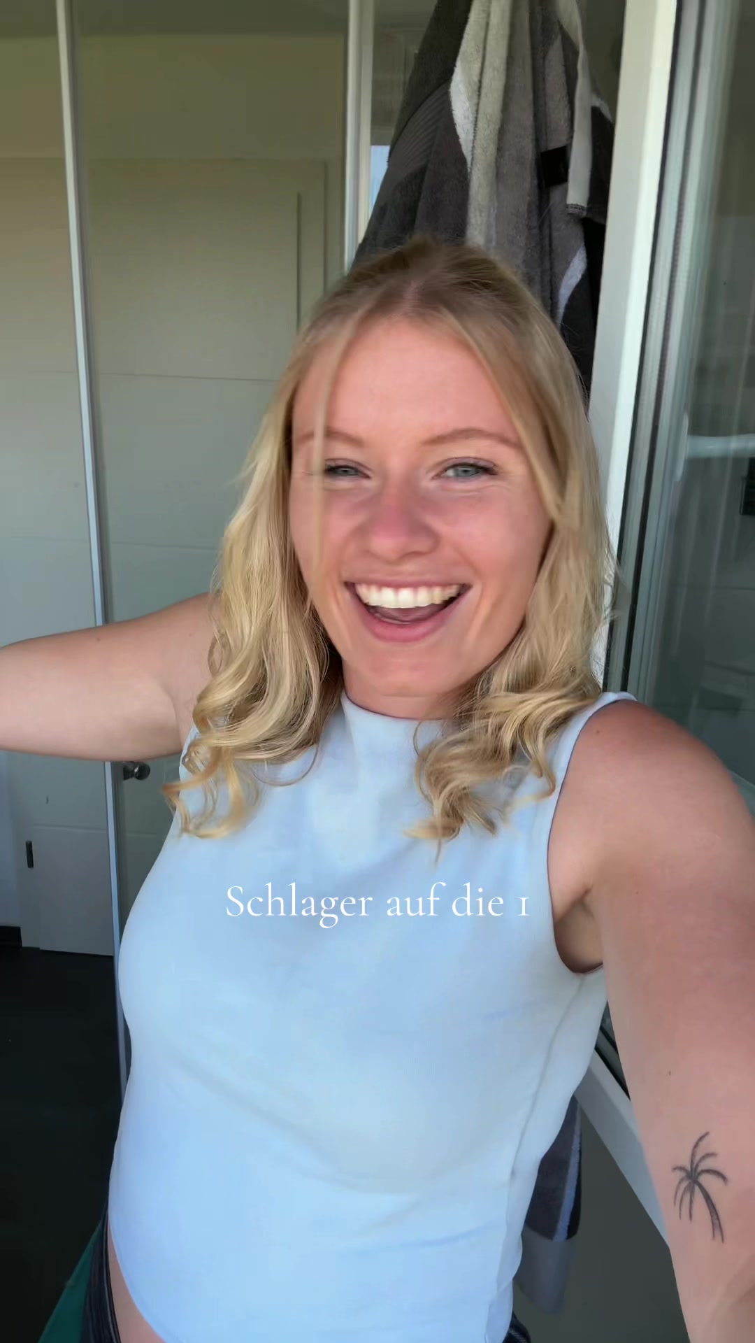 @justlarathings
