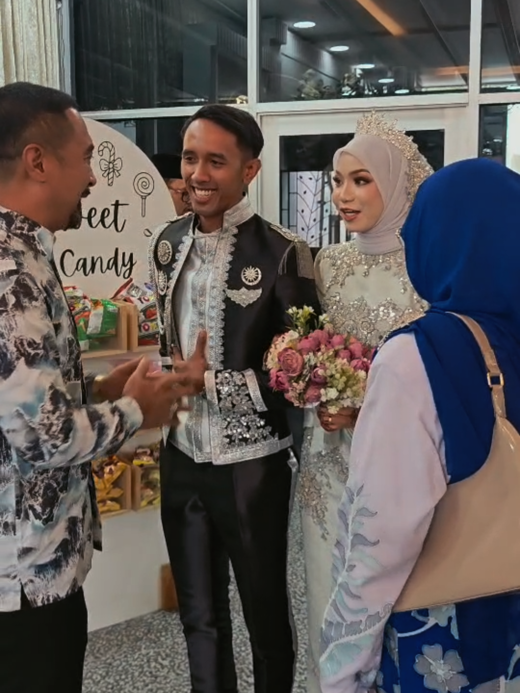 @Azmizam Zaman Huri