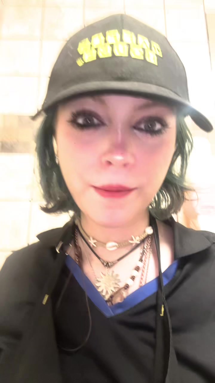 @emma🪬🫧
