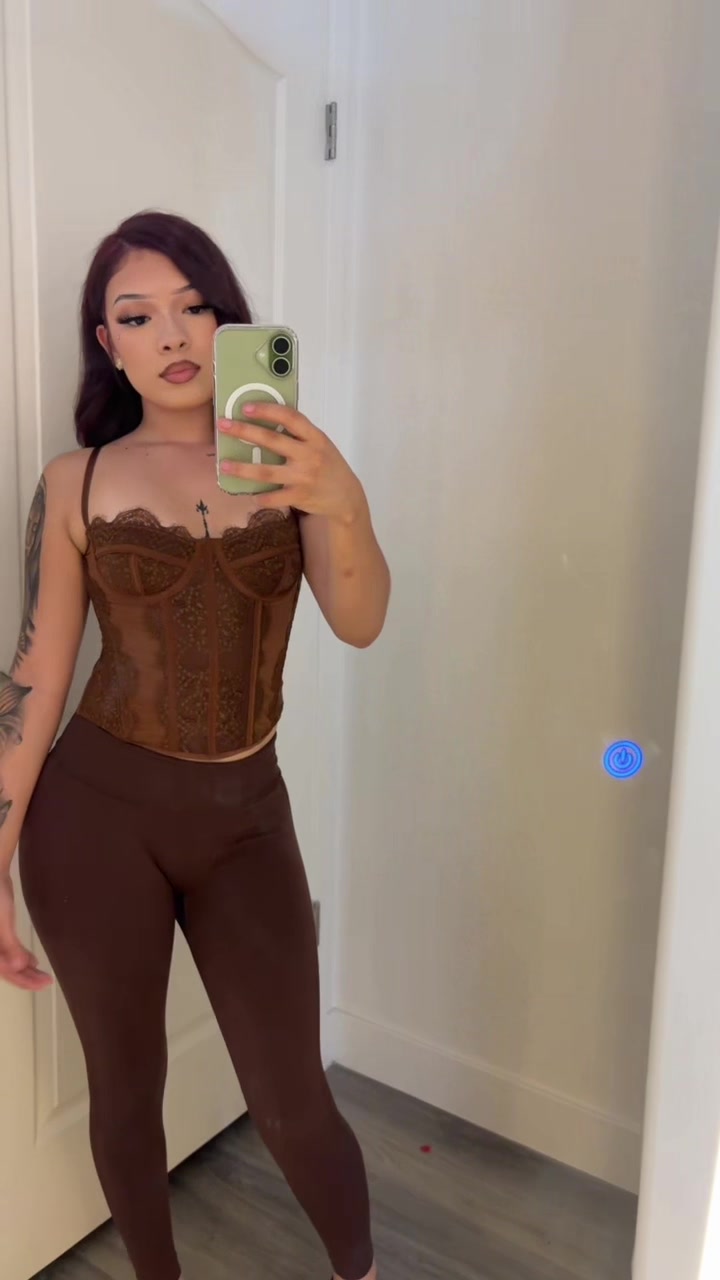 @lesvxoxo