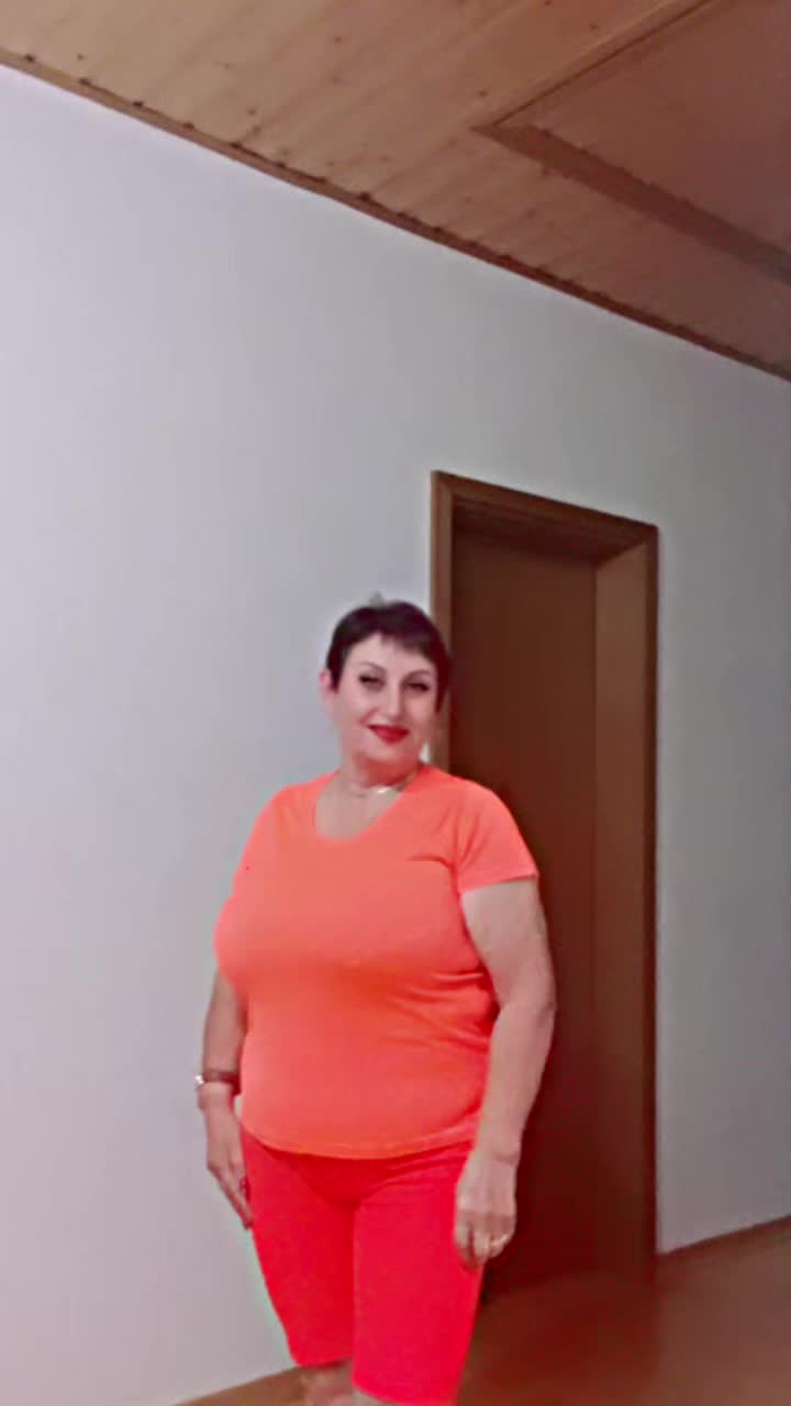 @Laraaa
