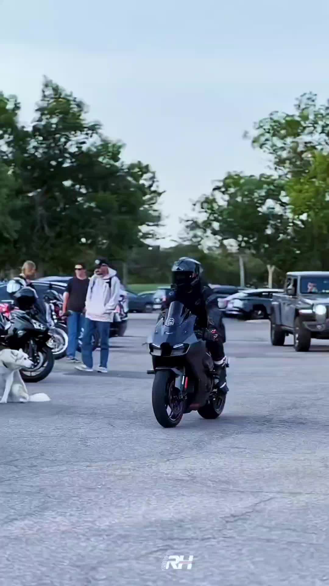 @Ride hub