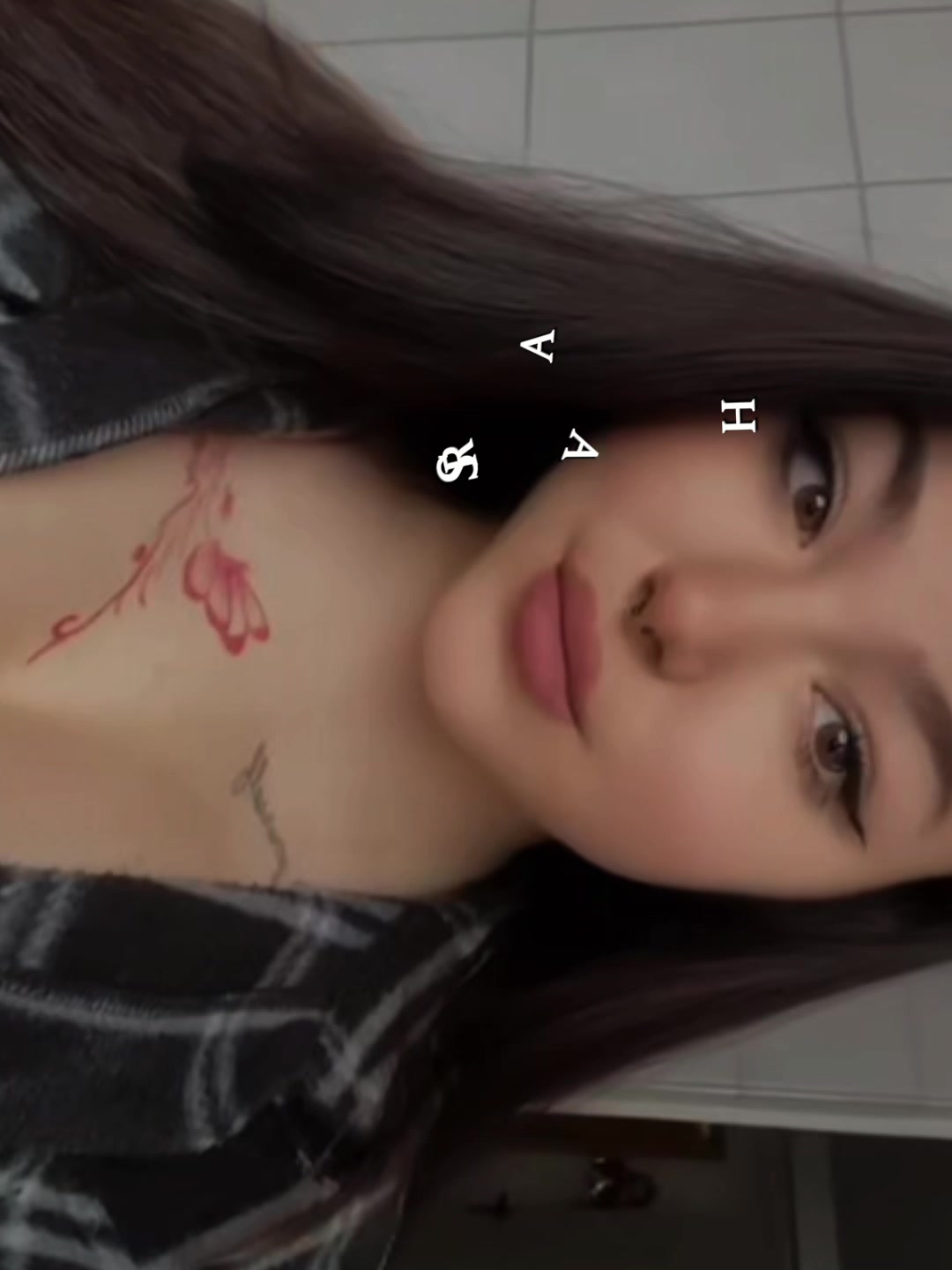 @Sarii🖤
