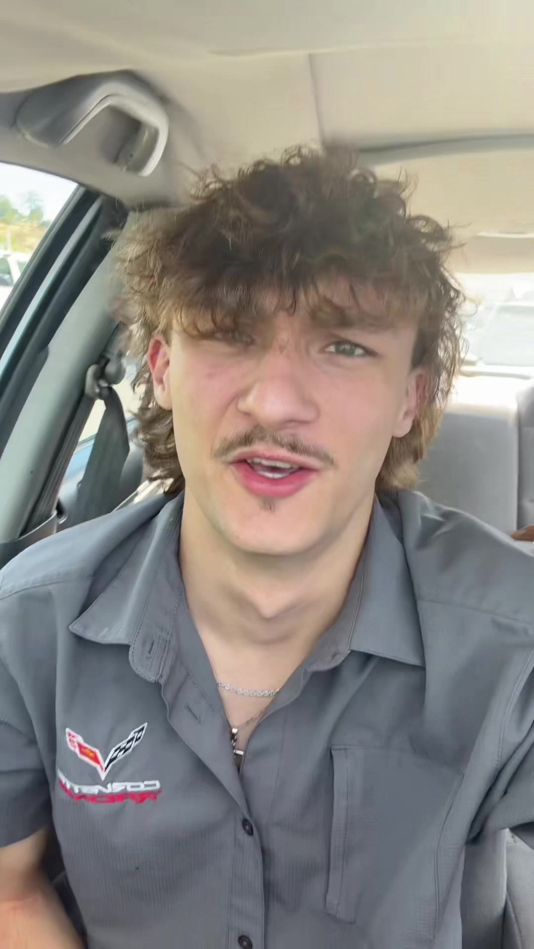 @♛