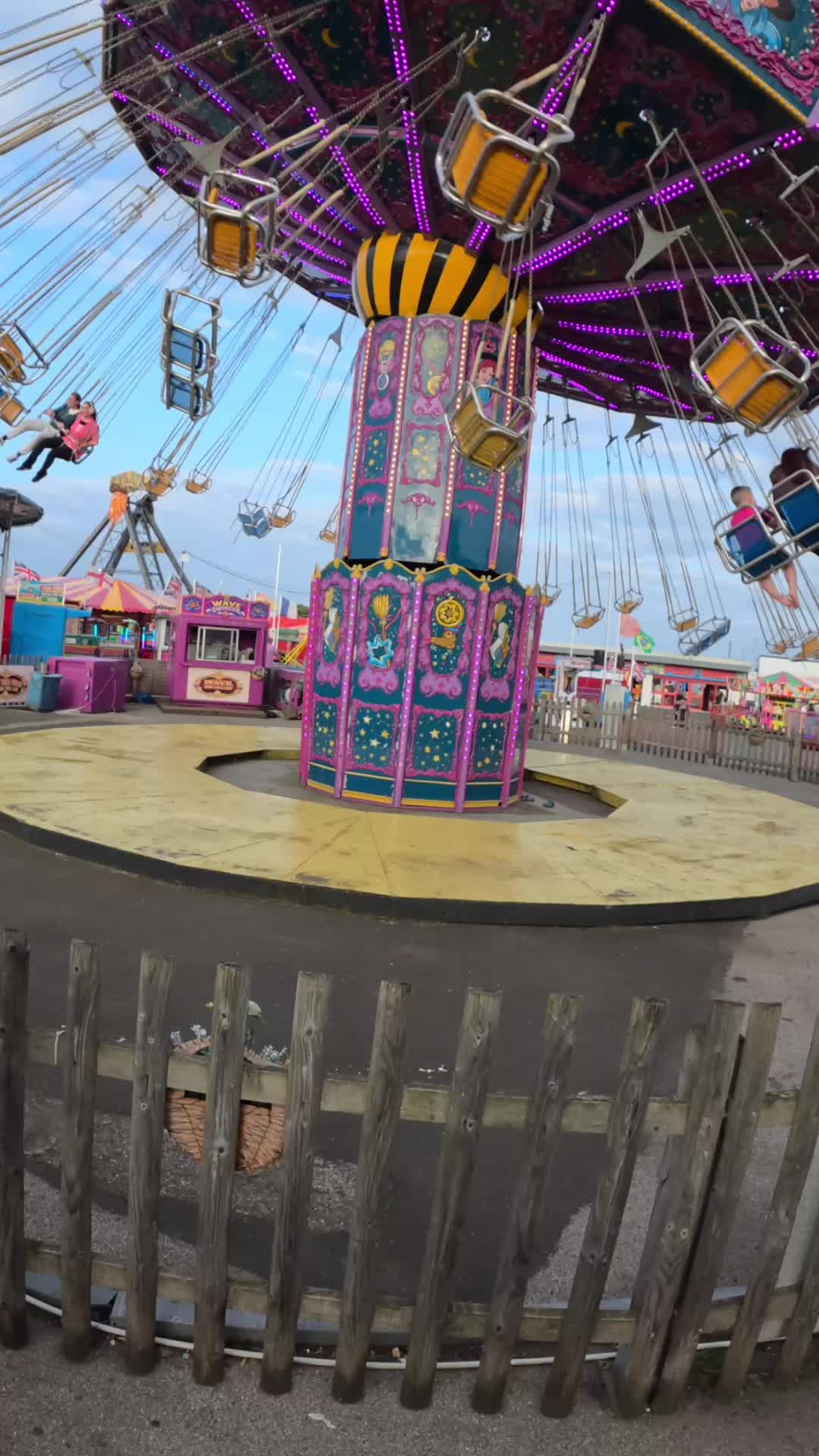 @funfairrides360