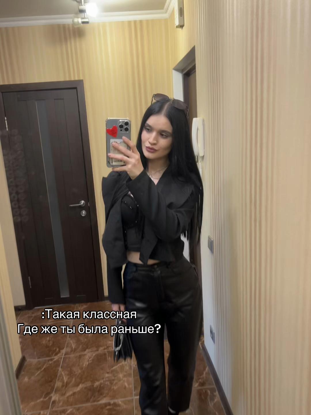 @Brunette_666_