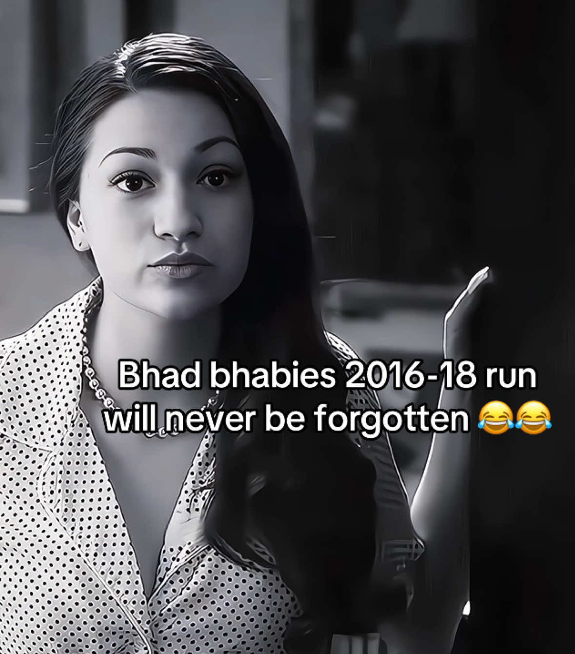 @•