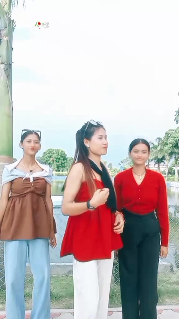 @Xoti(•‿•)