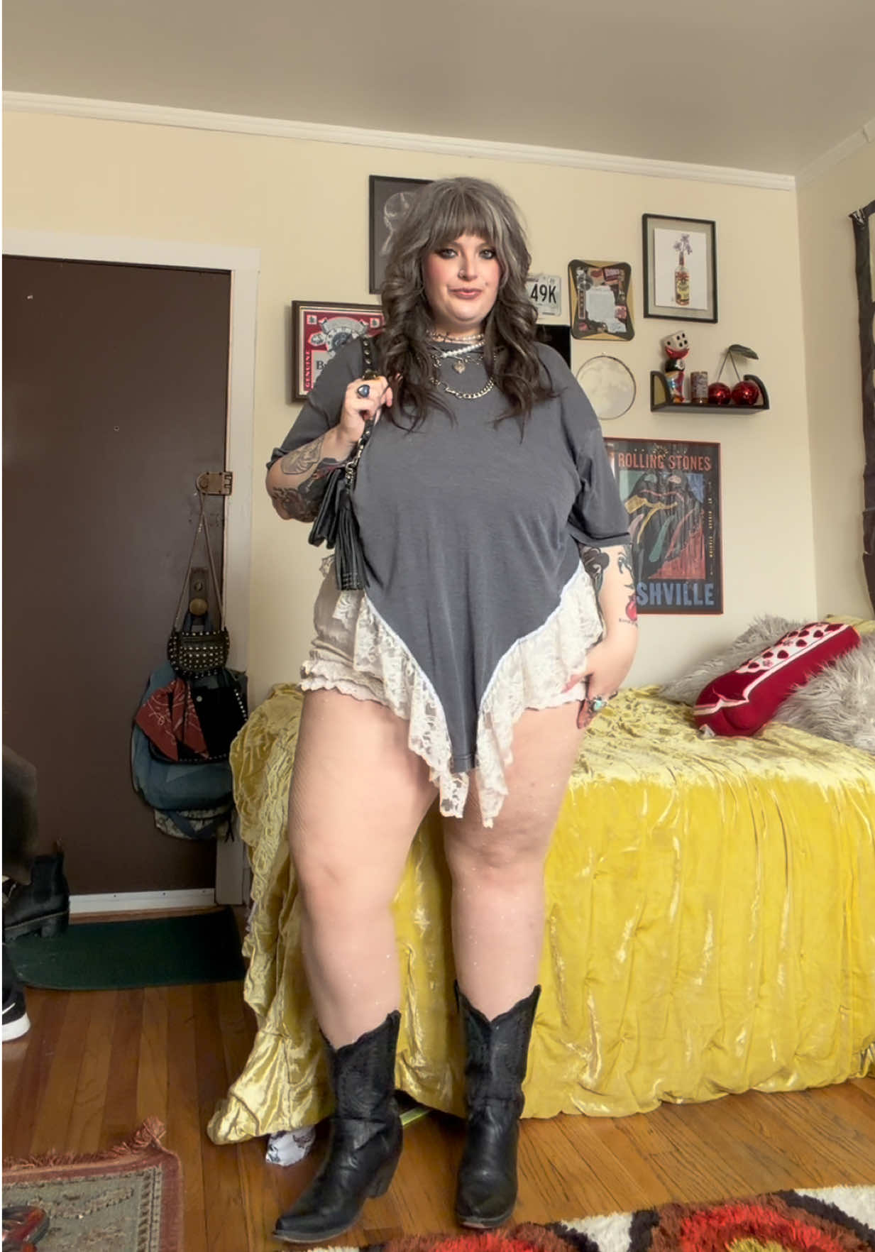 @courtneycoppa_