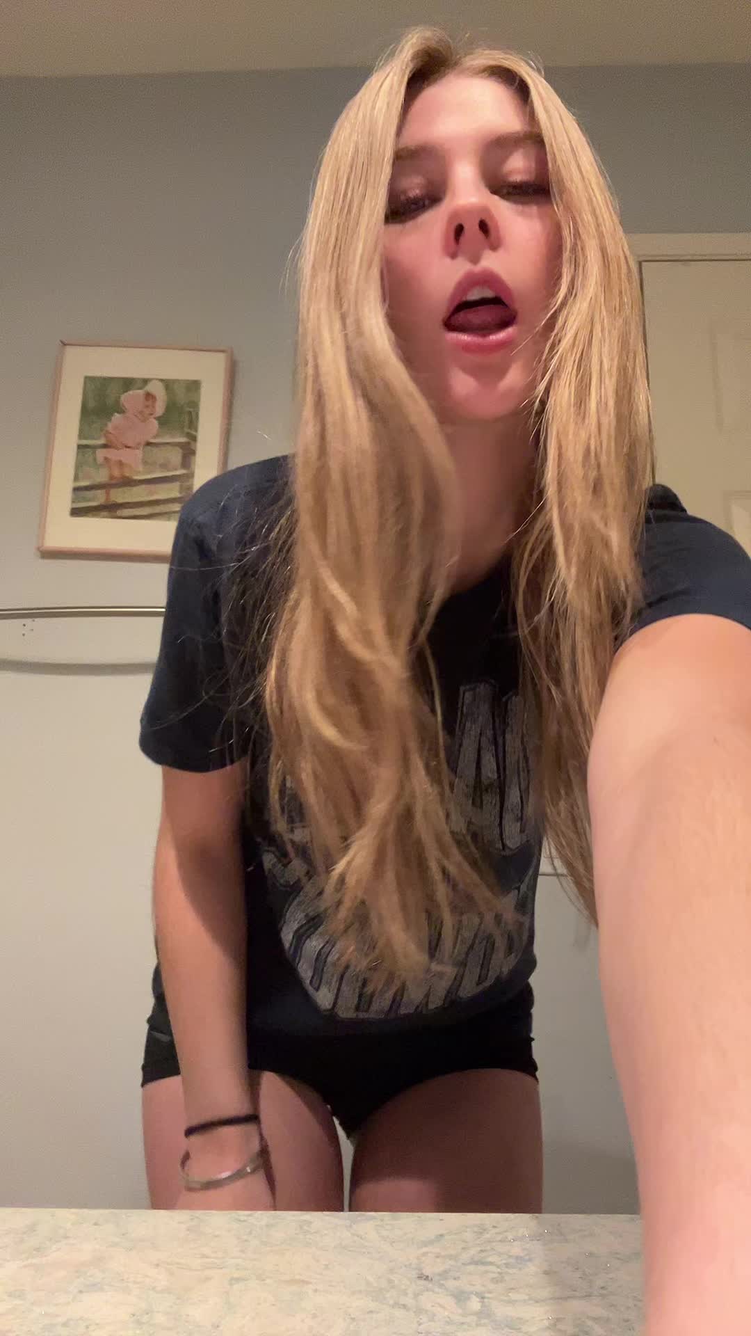 @valentinaaa