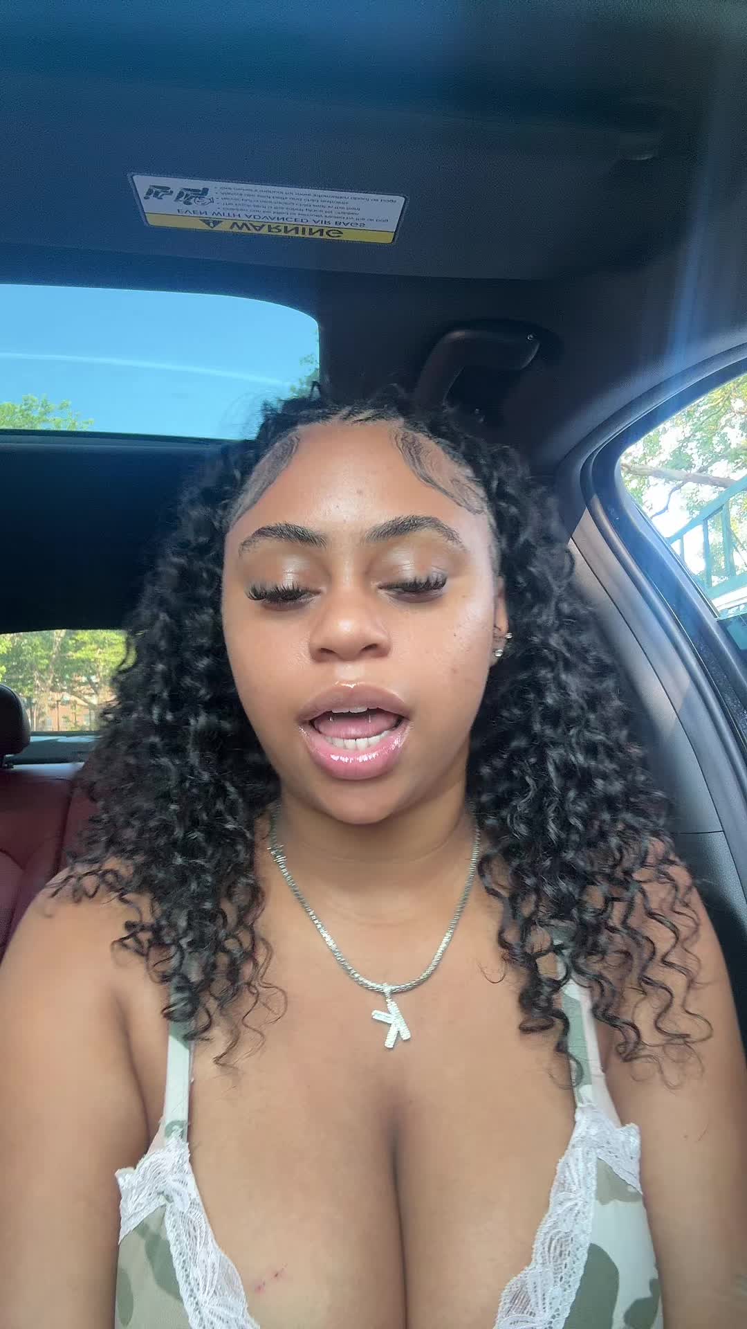 @Kaylalebomb ✨
