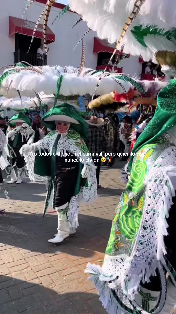 @Carnaval Papalotla