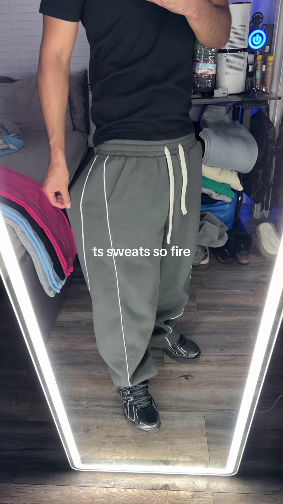 @parannoyed_
