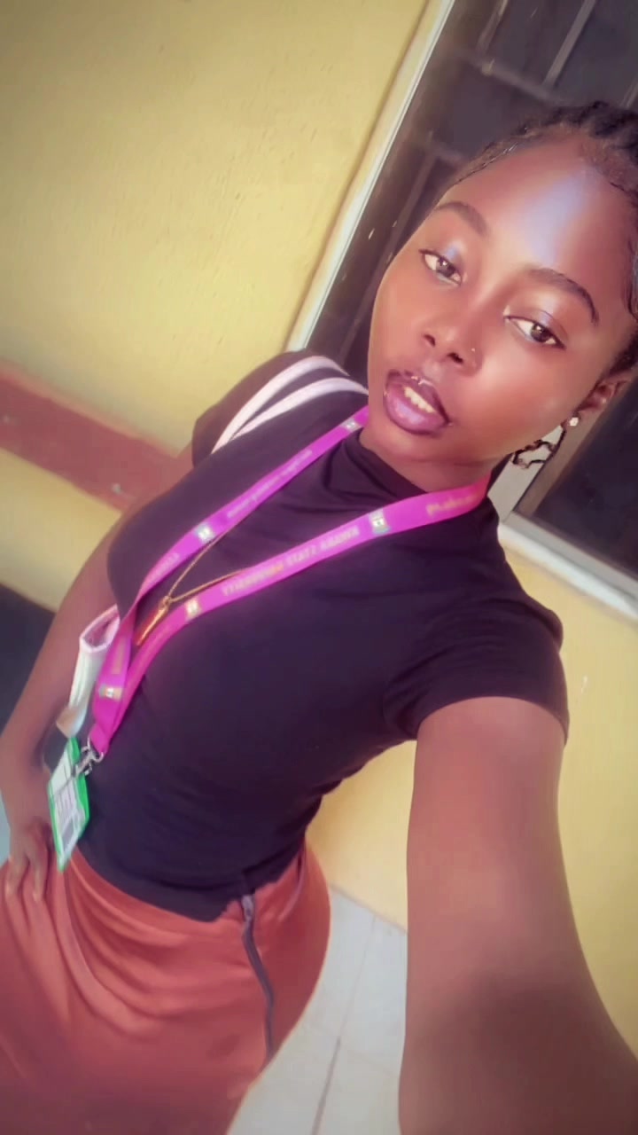 @Oyinxoxo💕