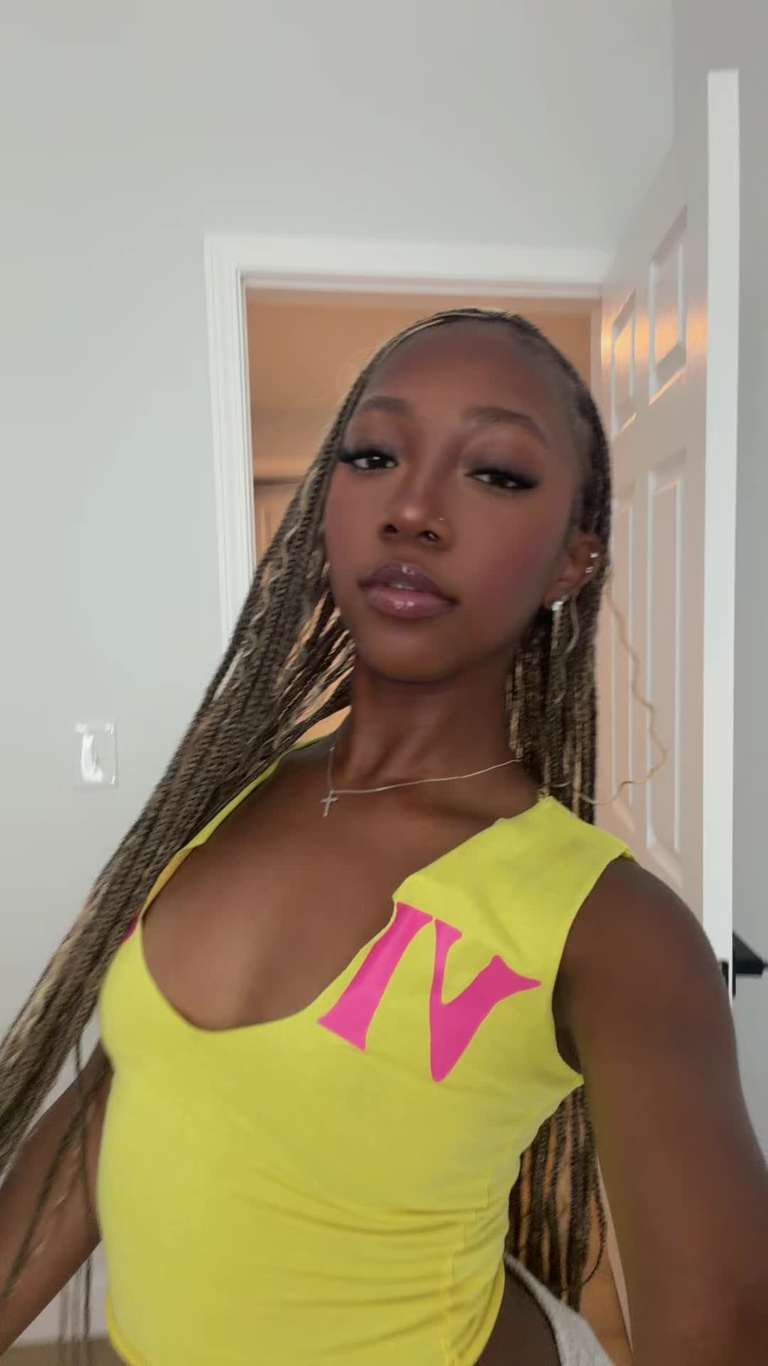 @Raynaa