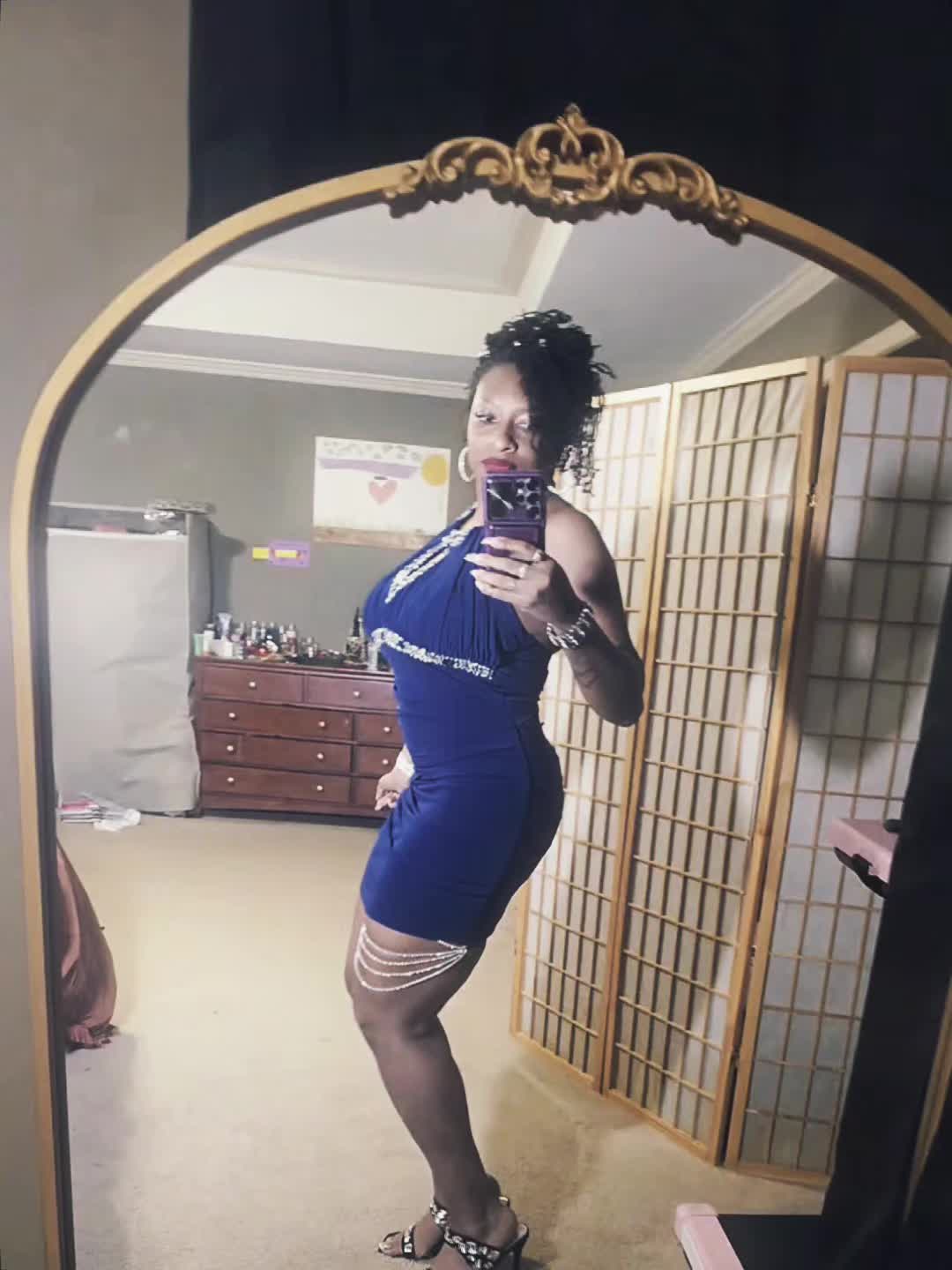 @MzMysteek