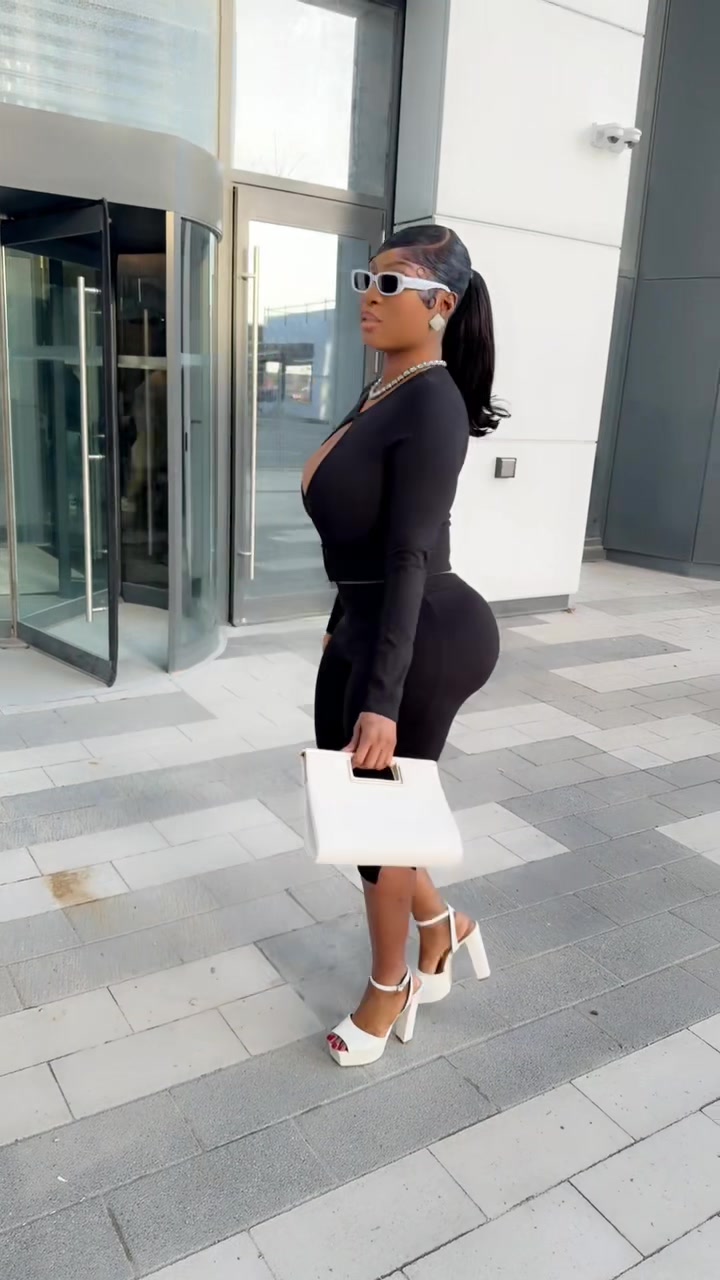 @VALXLOUIS