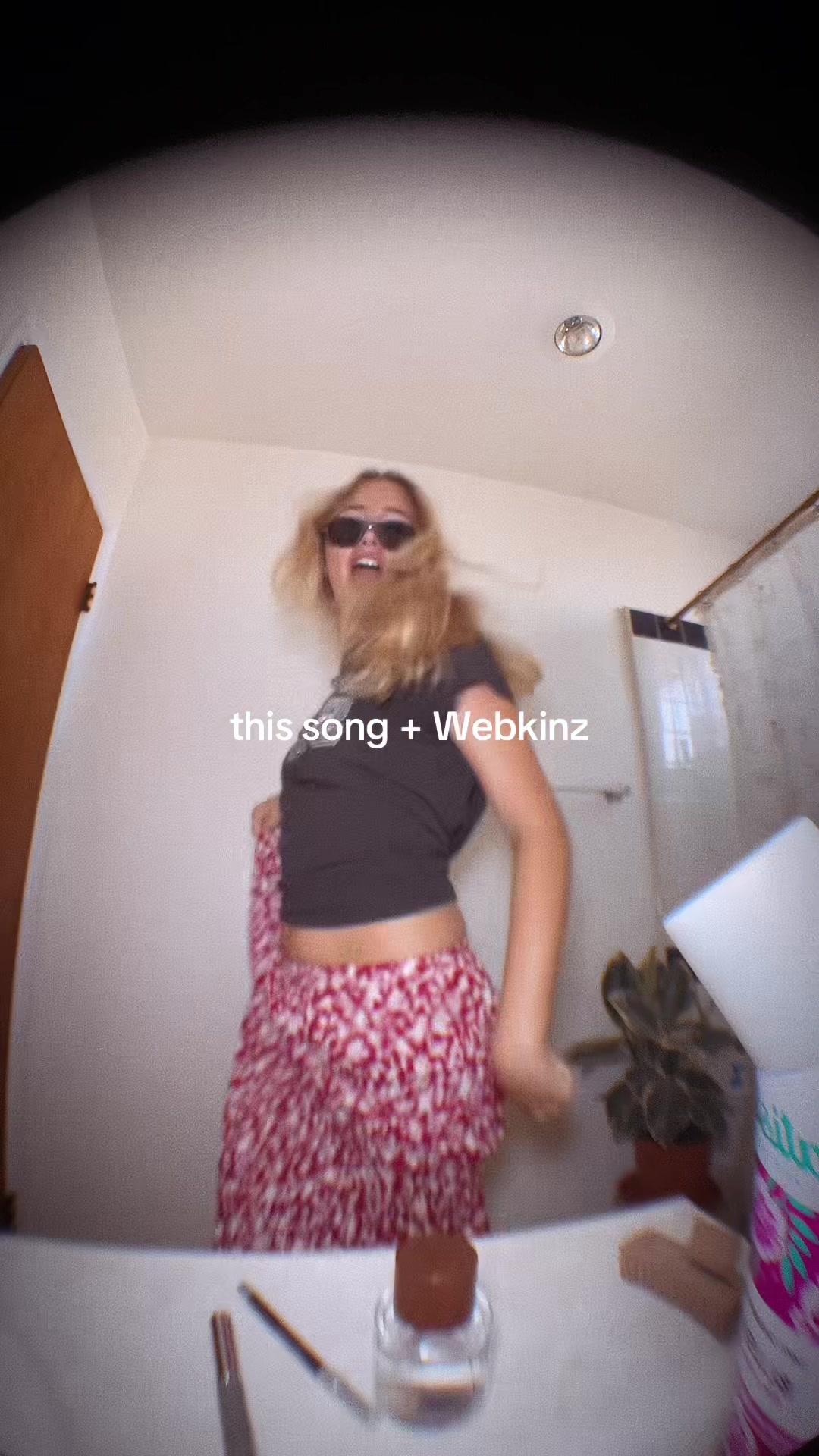 @kelseykinch