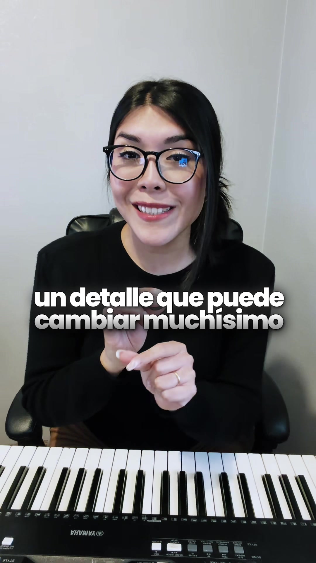 @Nadia Constanza | Vocal Coach