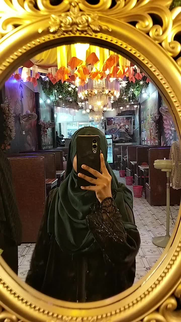 @,,,,,,🌸আদিবা ইসলাম🌸 ,,,,,