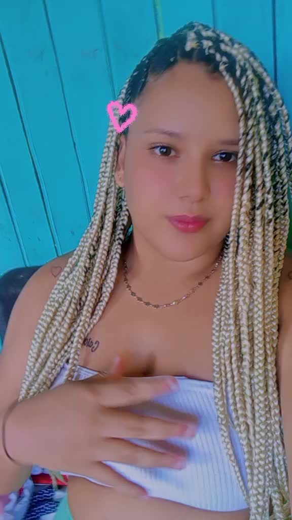 @María Antonela