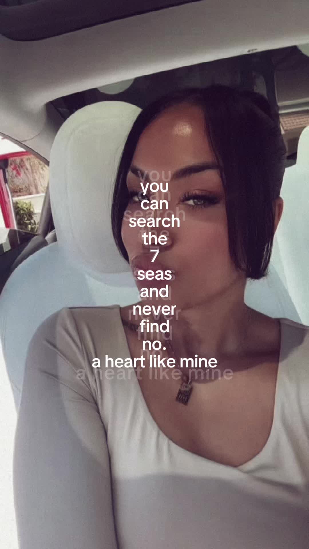 @• Amina Rose •