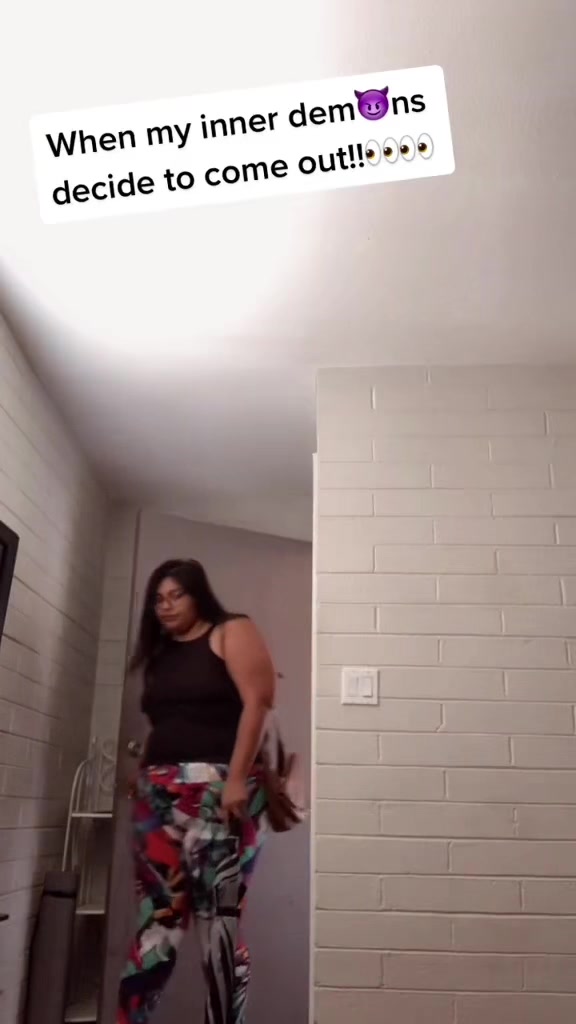 @Miss_Vee