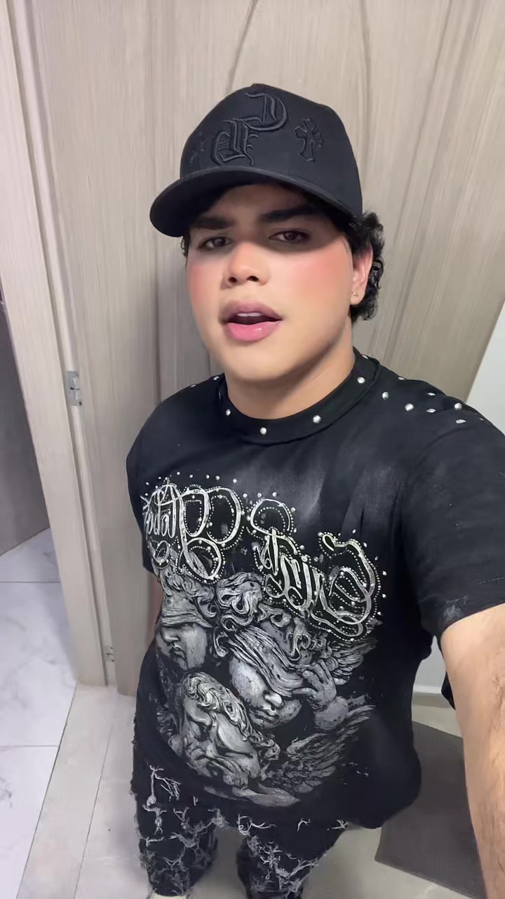 @𝒅𝒂𝒏𝒊