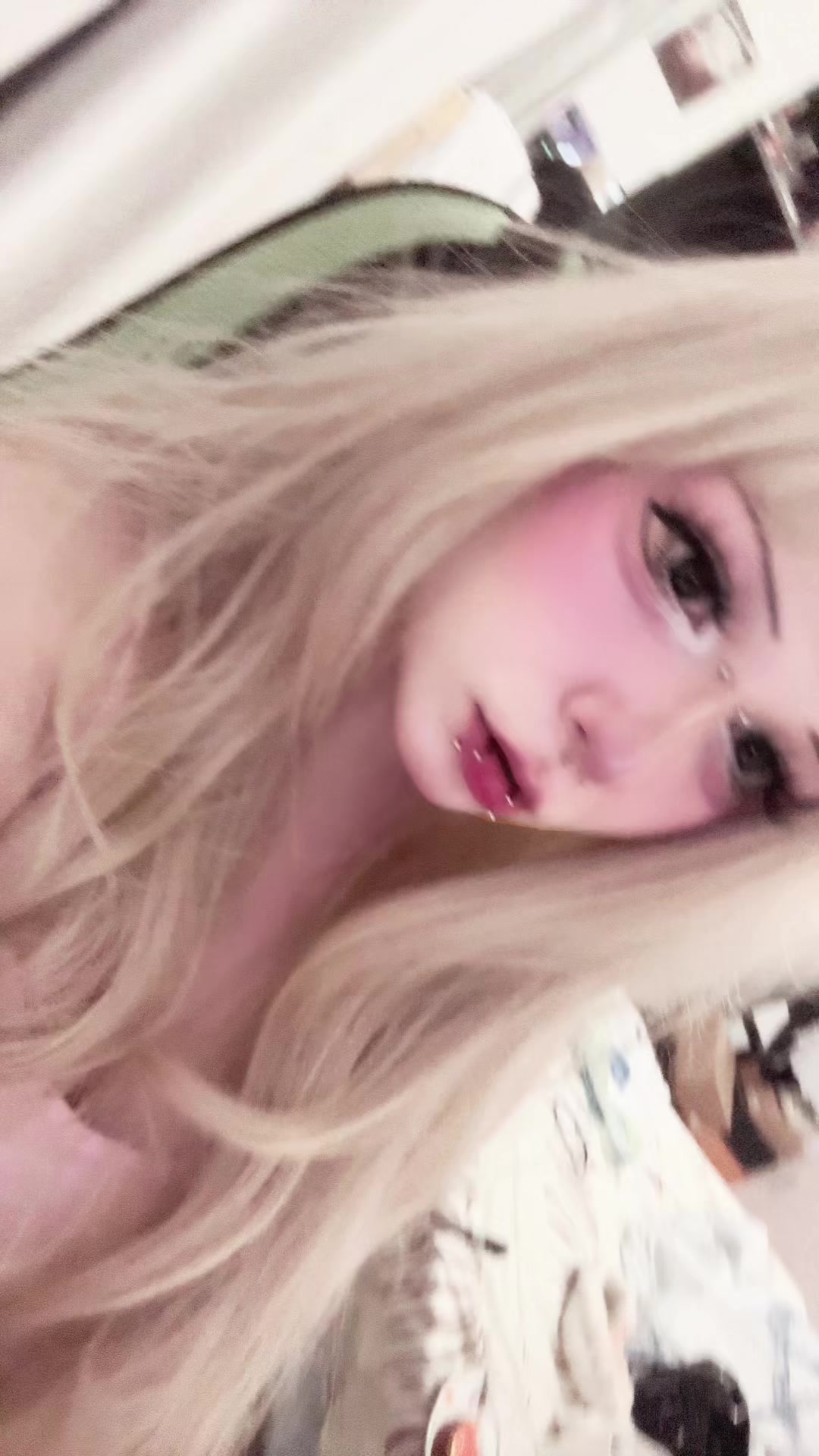 @лола <33