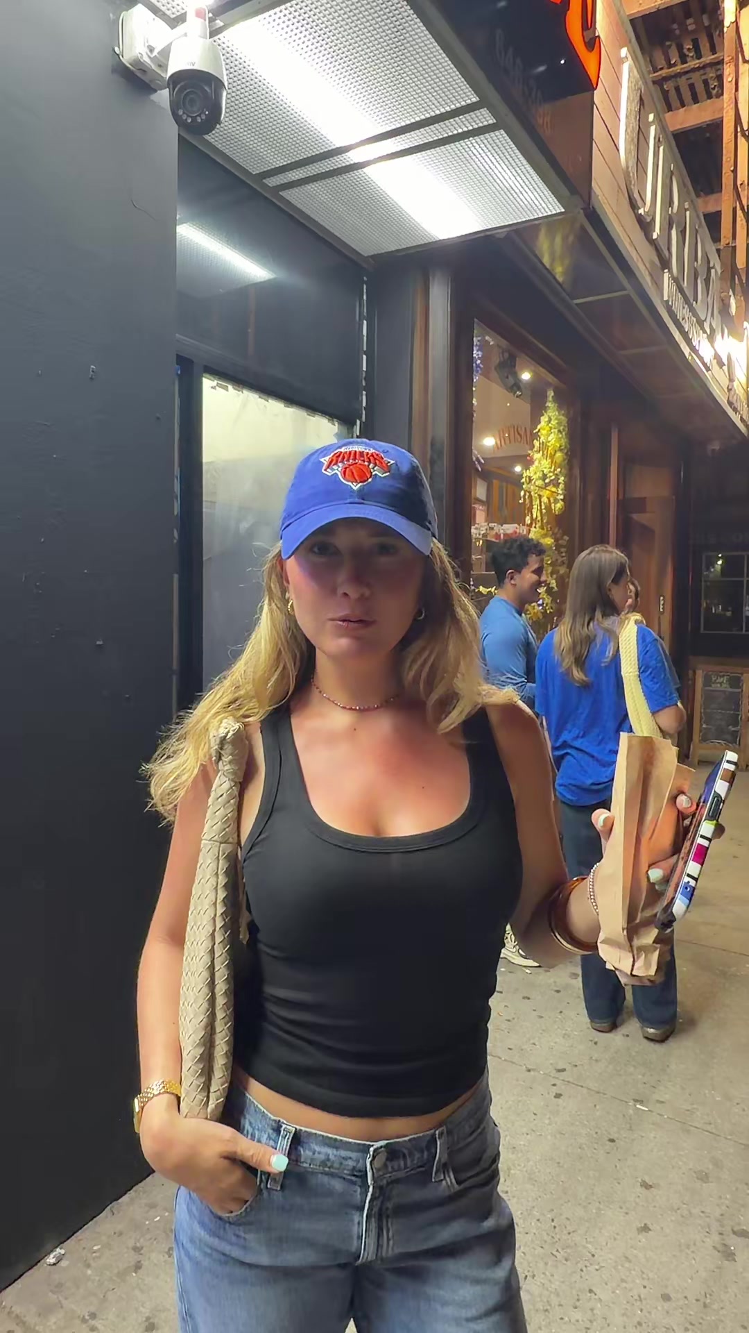 @Juliagjelaj