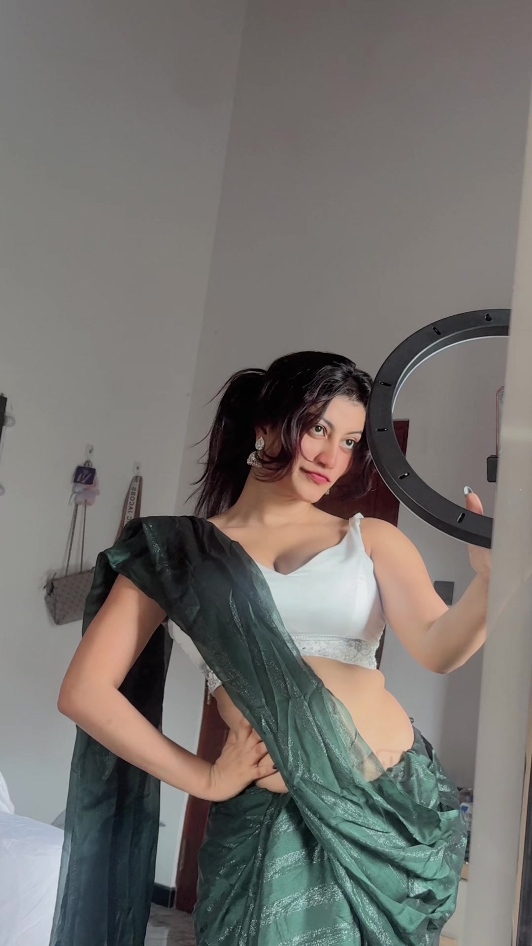 @kavee gamage