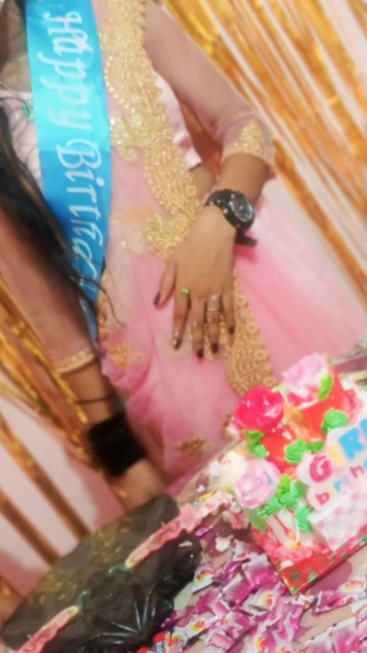@👑राजकुमारी ࿐Q U E E N &lsquo; 👑🤩