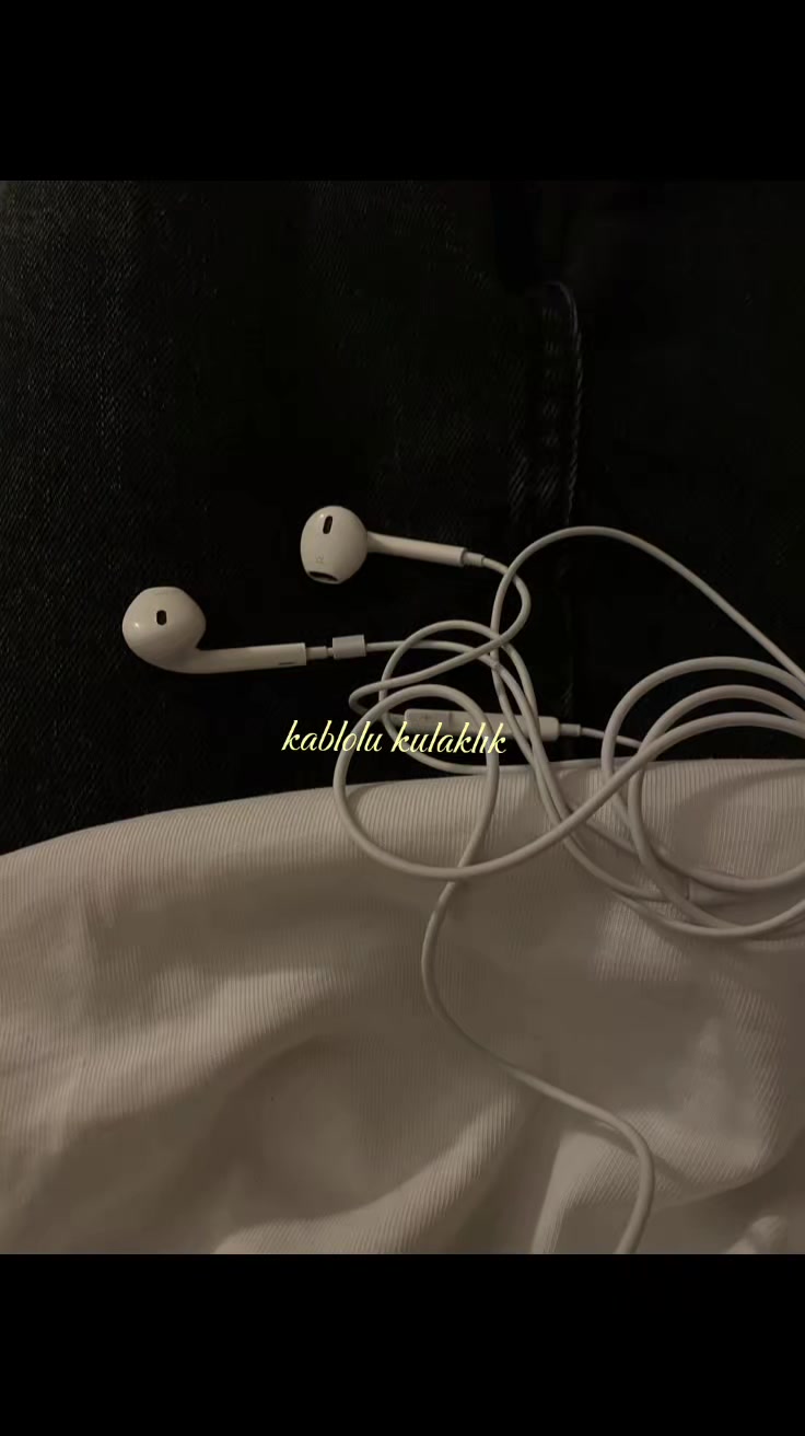 @⚚