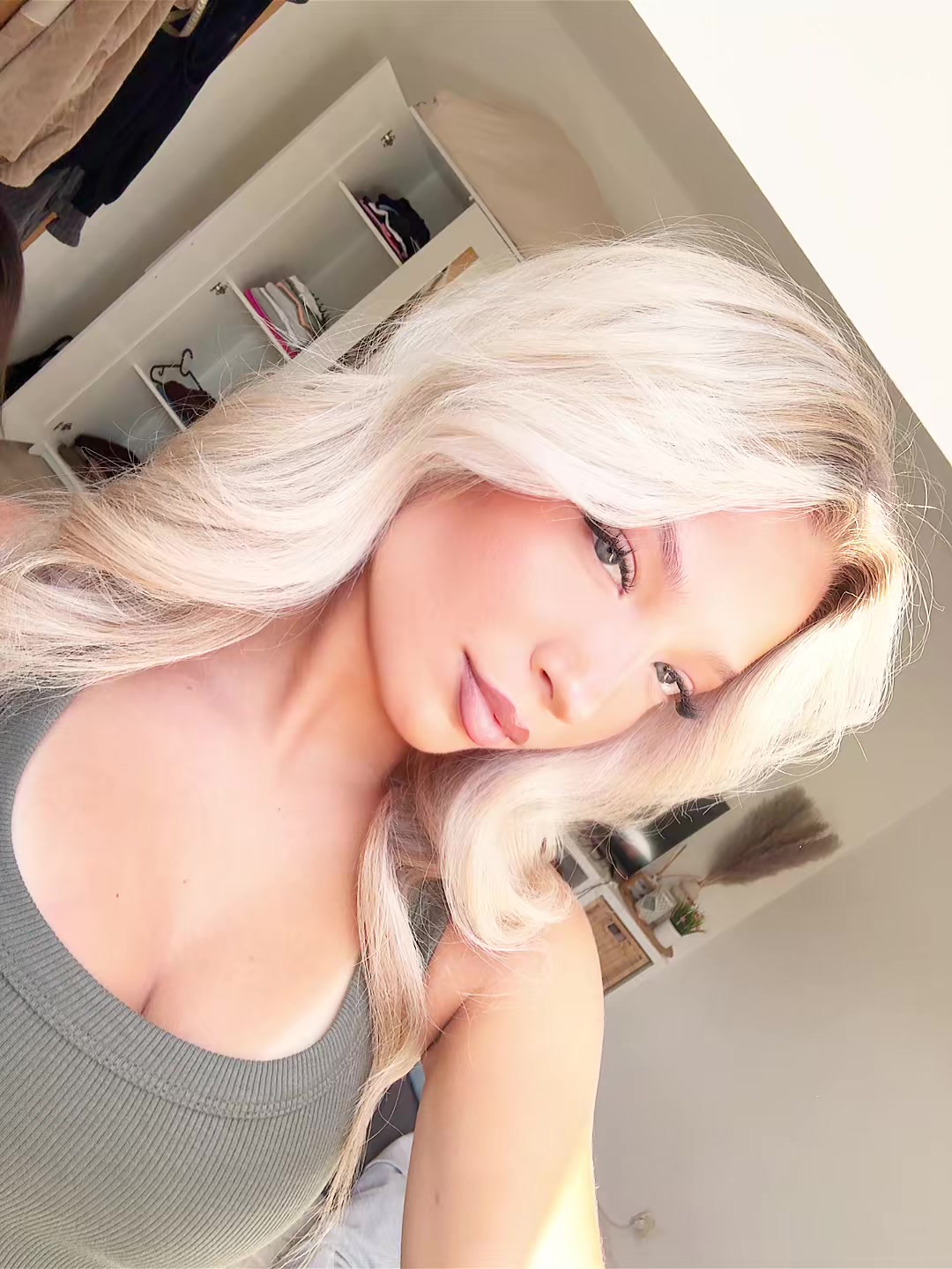 @Laly