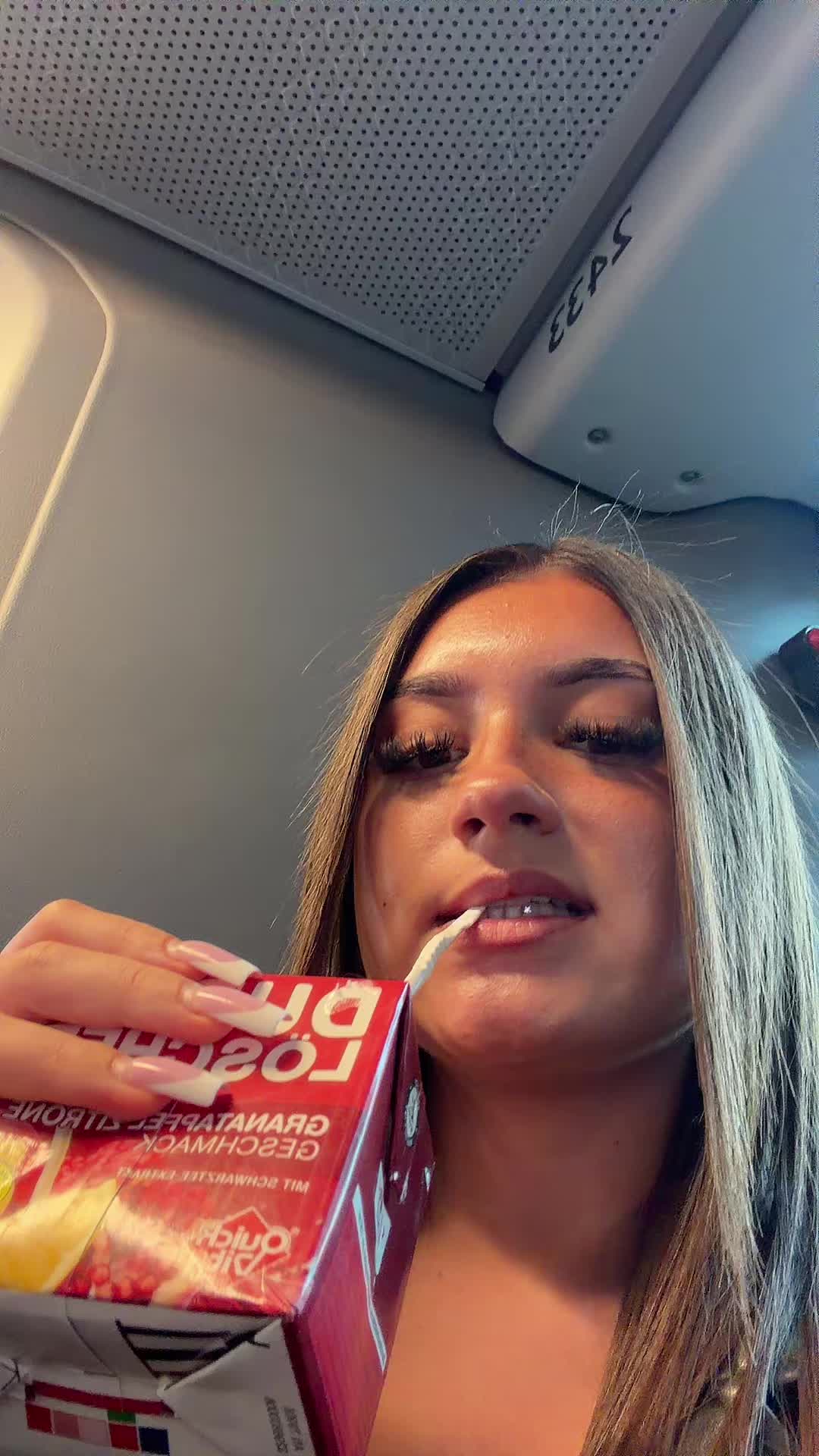 @🍈