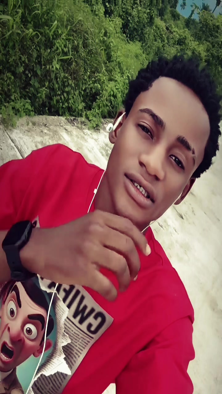 @🍃míłłï🌴bòï☠️