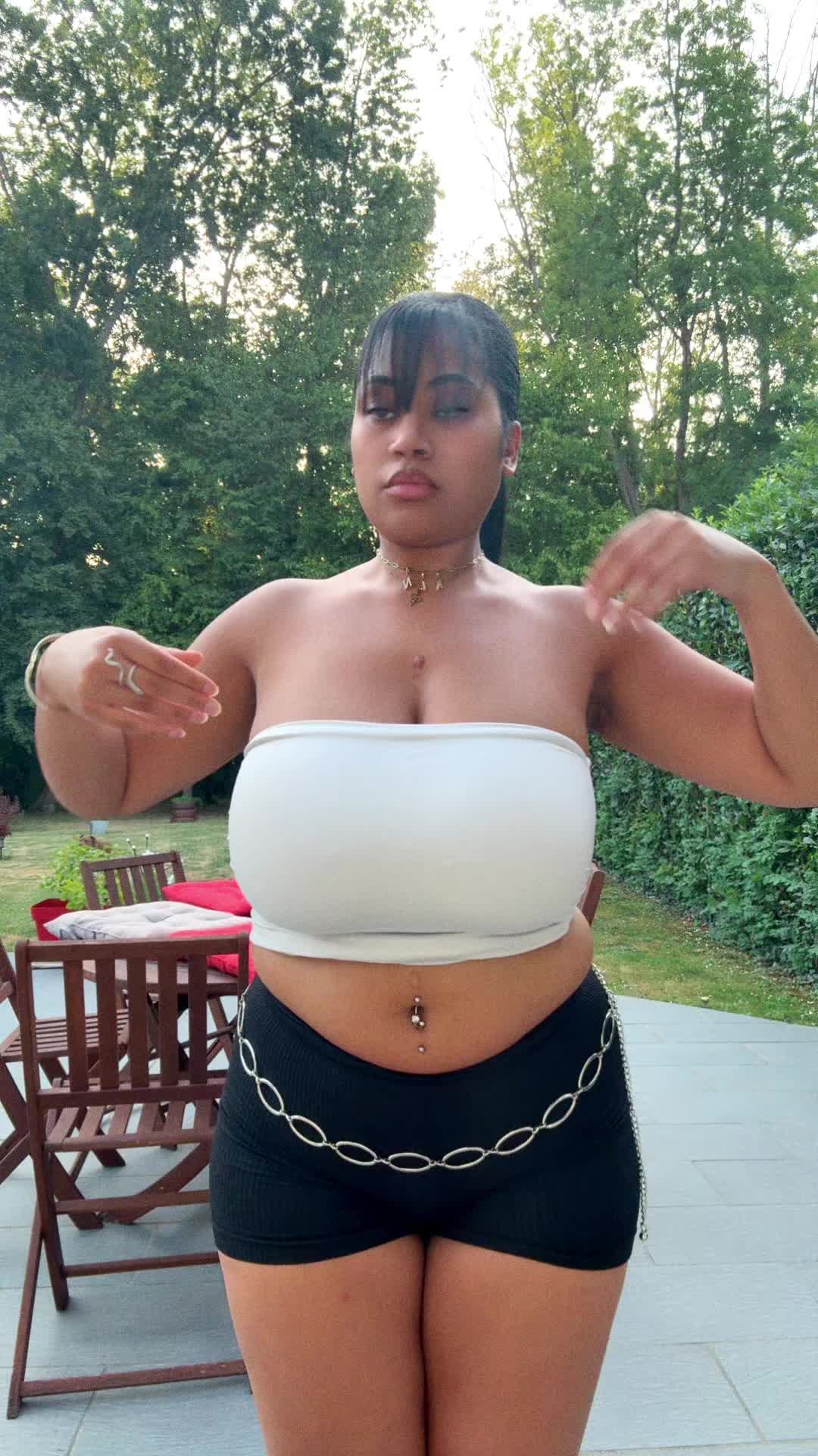 @LaSorciere 🧜🏼♀️💀
