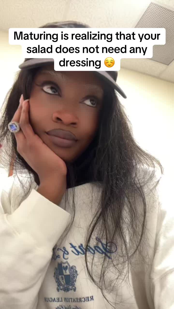 @Ugly Girl | Fashion Archivist