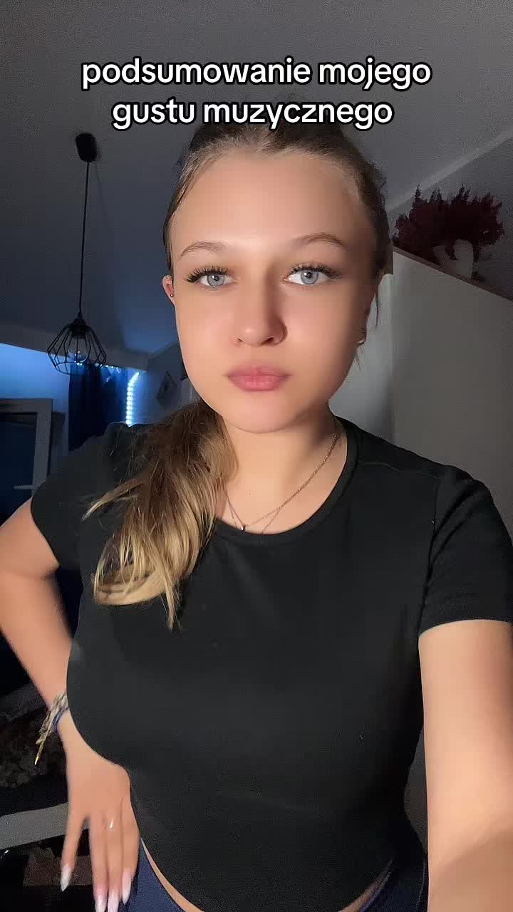 @AiluJ <3