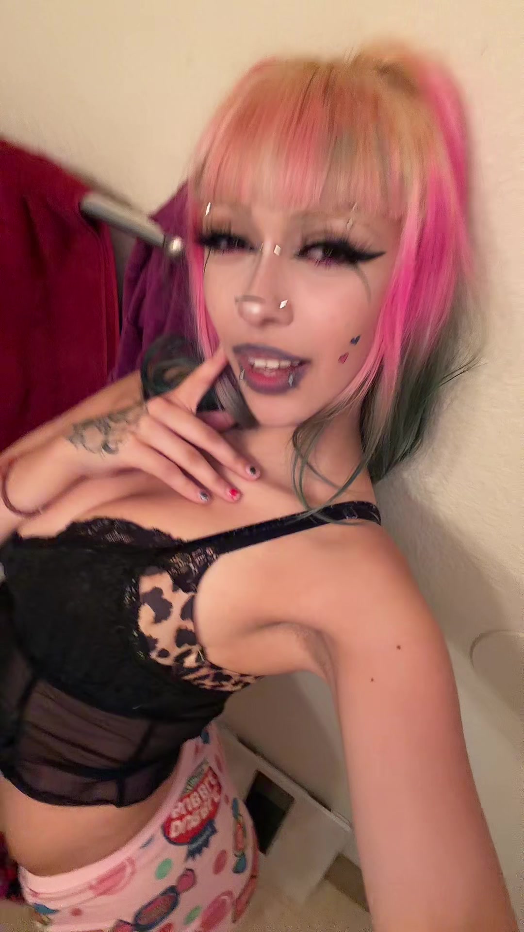 @Jessalyn