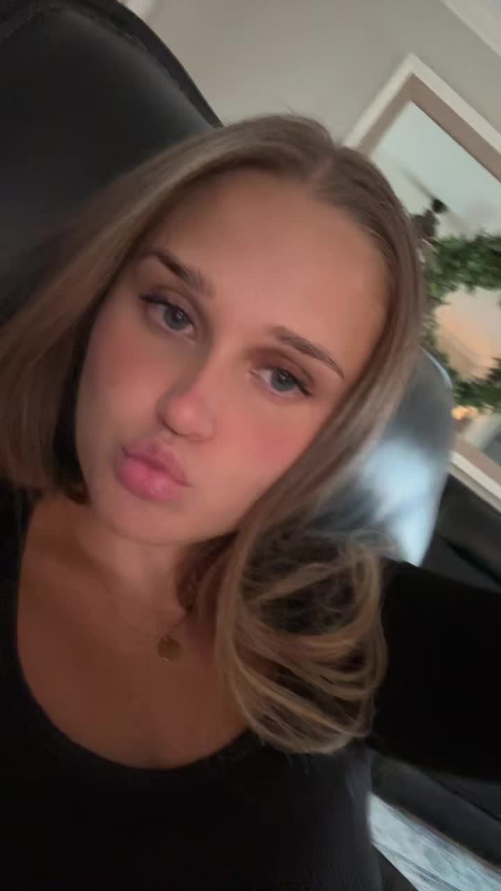 @Hannahnewberry