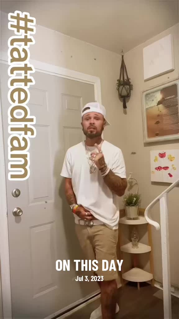 @Tatted_up_Cowboy
