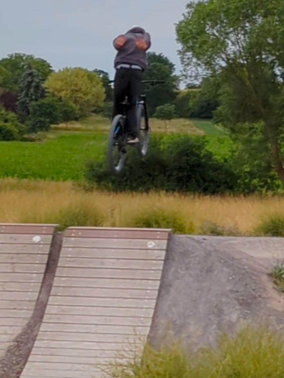 @jannik_bks