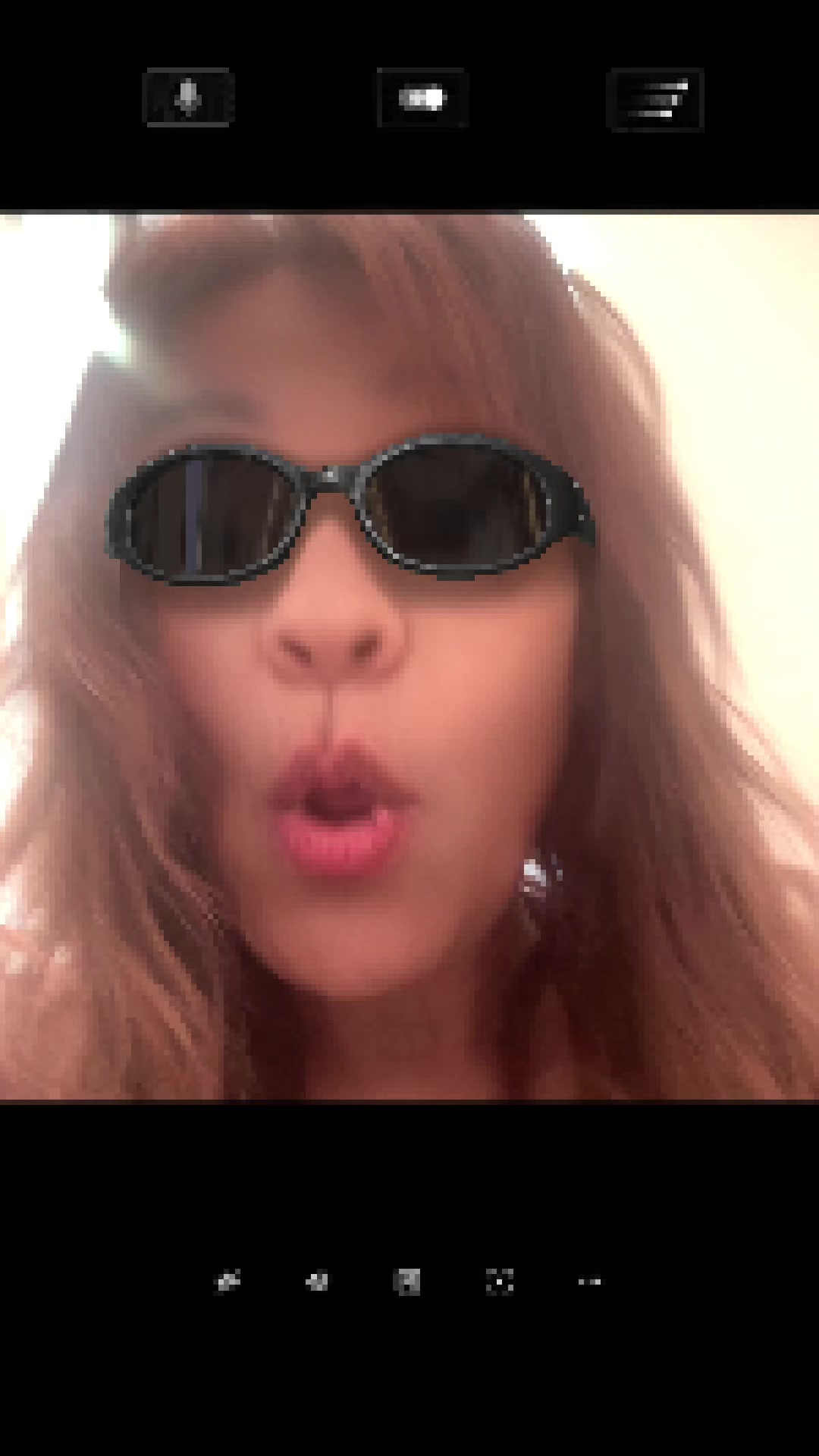 @Linda contre