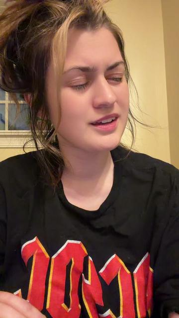 @itsashleeyxoxo