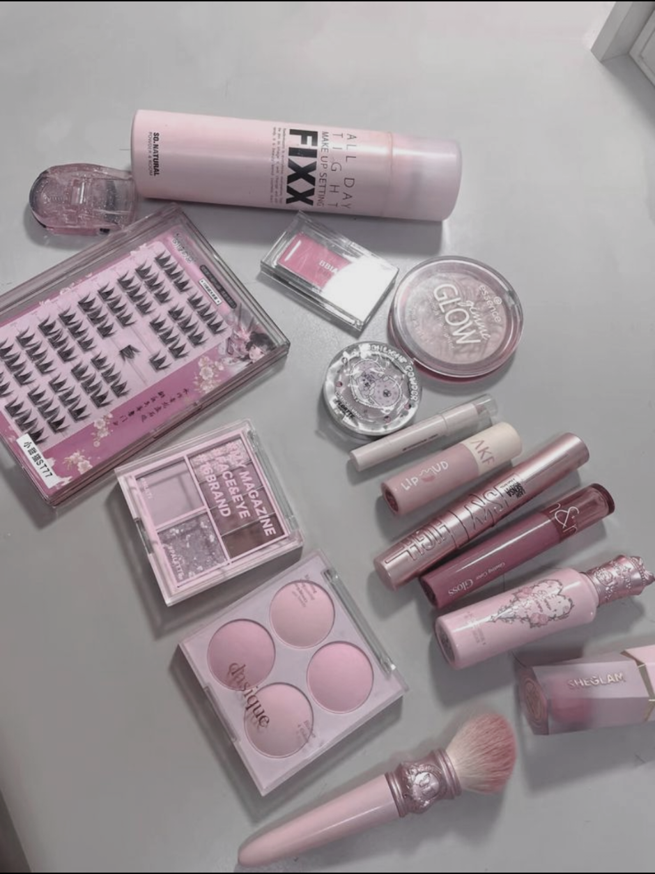 @⋆˚࿔ 𝓜𝓸𝓷𝓲𝓮 𝜗𝜚˚⋆