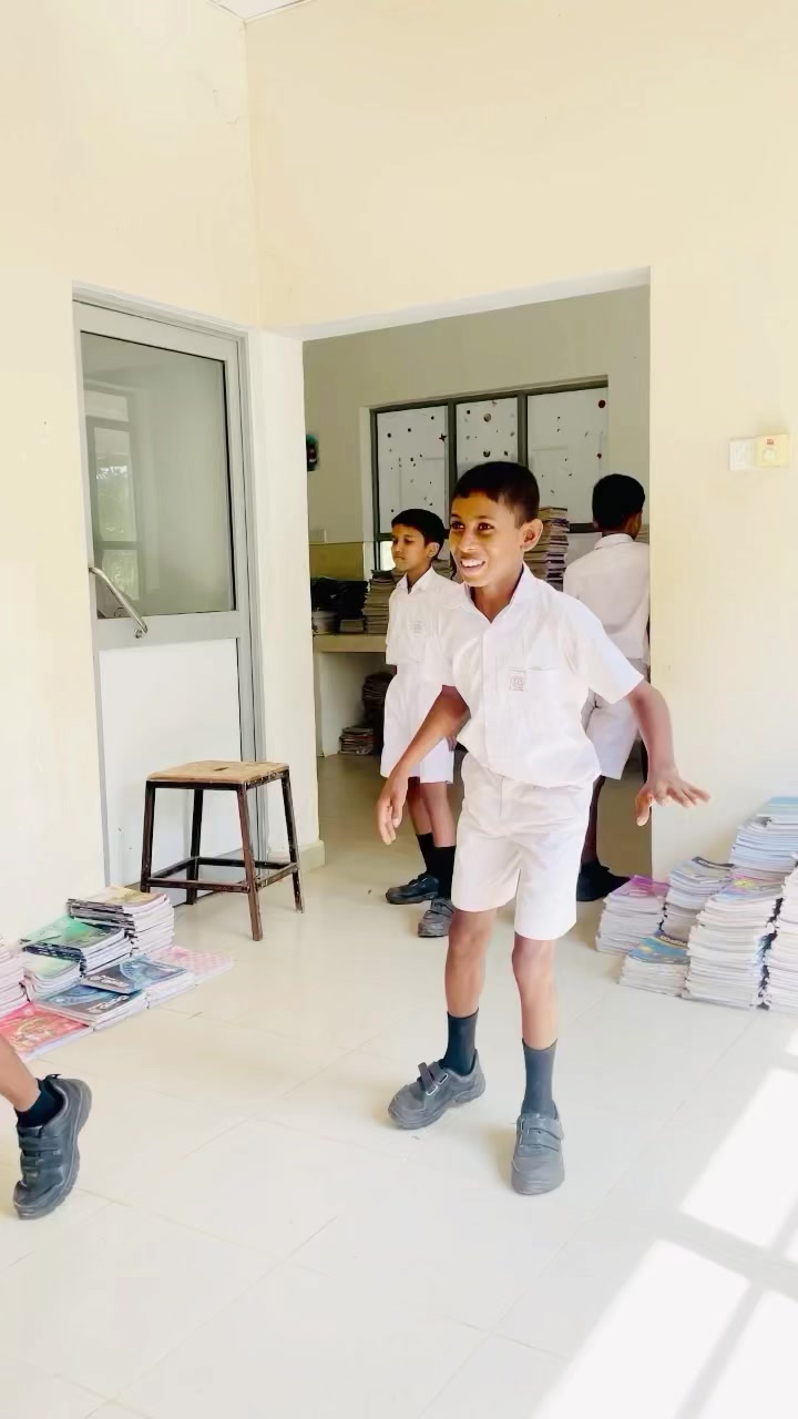 @BS Boss අනුරාධ හේරත්