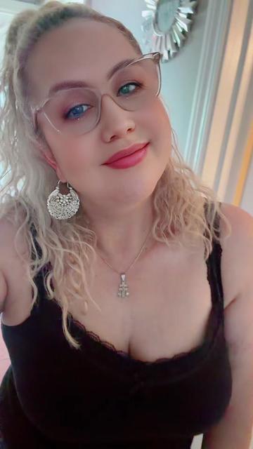 @❤️❤️Rose Esther 🌹💖🥀