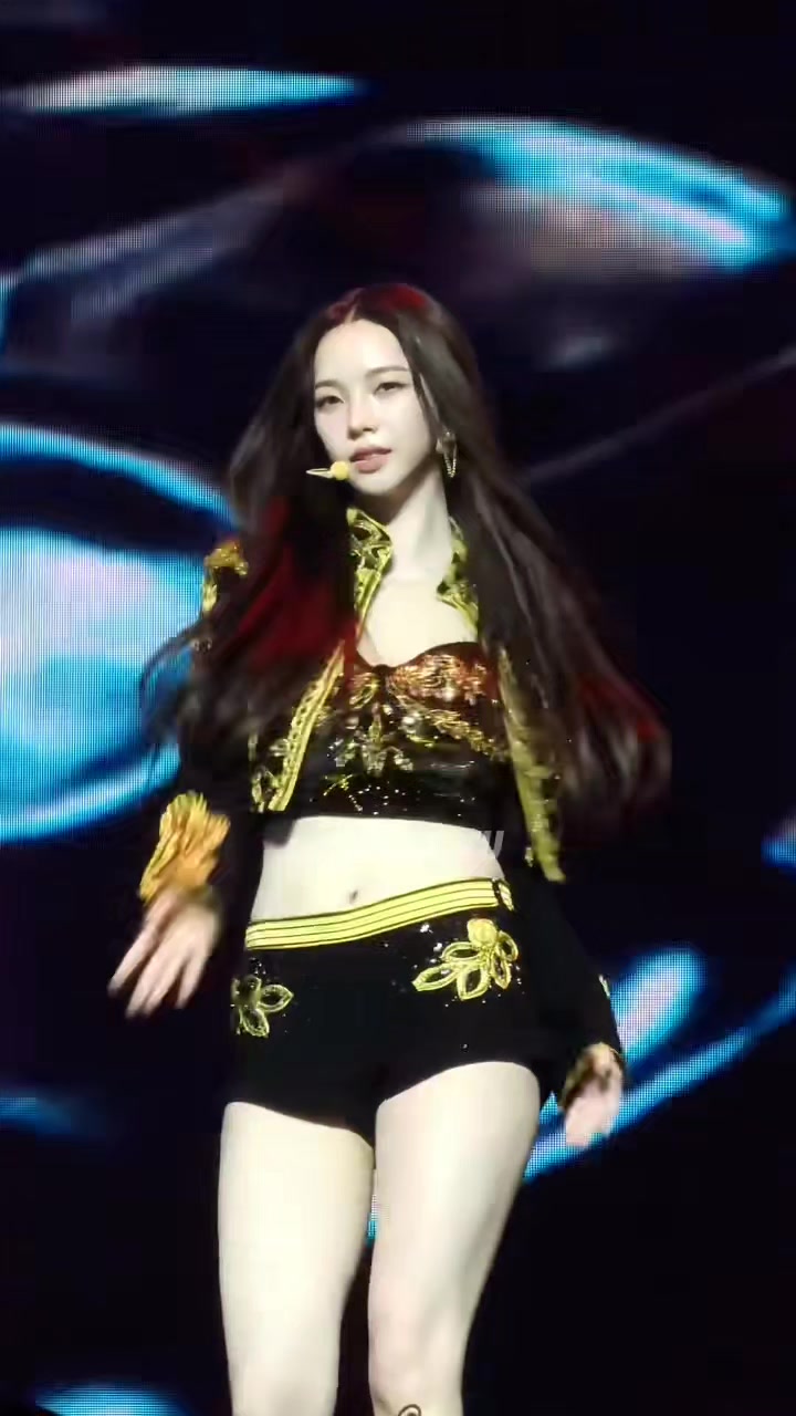 @pyupyu