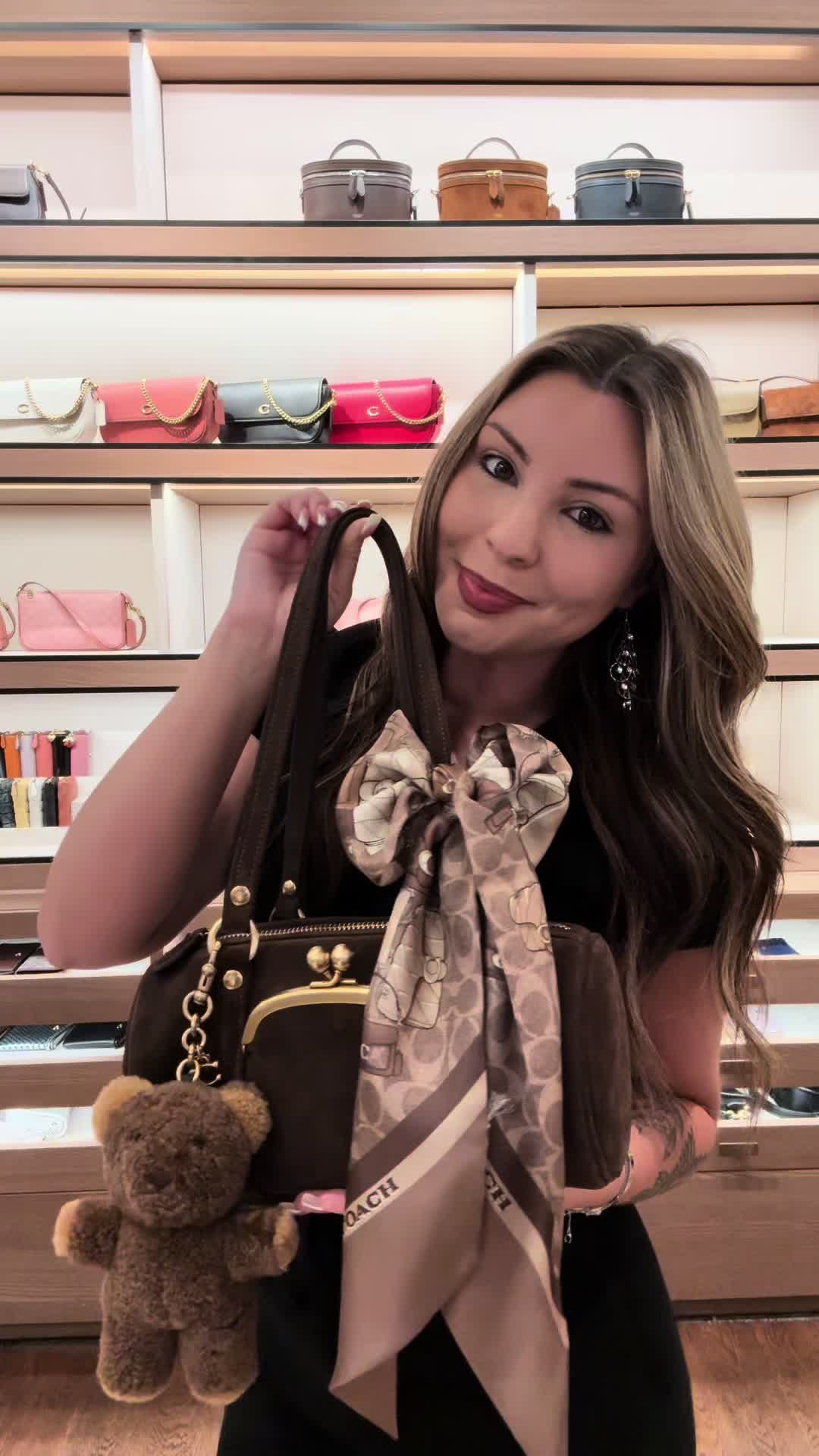 @EMILY ⭐️